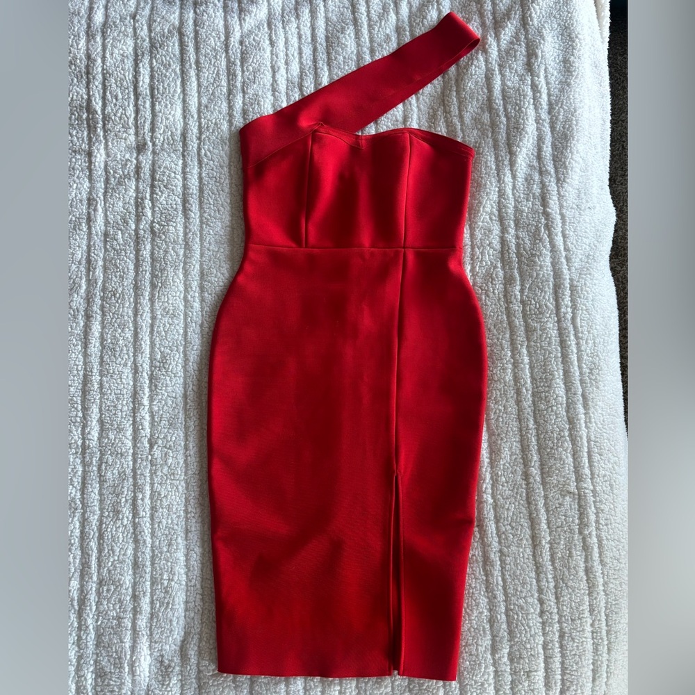 Elegant Red One-Shoulder Bodycon Dress